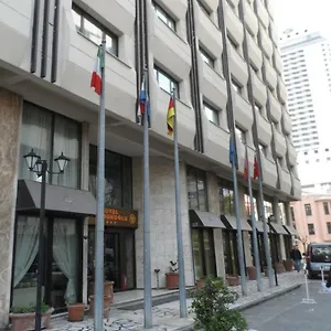 Hotel Yumukoglu, İzmir